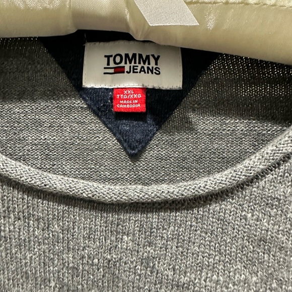 Tommy Hilfiger men's XXL crewneck sweater - Picture 2 of 2
